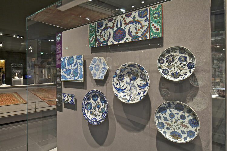 Louvre Müzesi Şam İşi Desenli İznik Çinisi Tabak Replikası